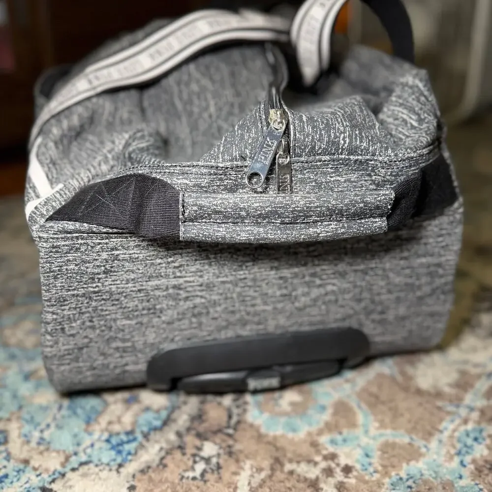 VS Pink Suitcase Duffle bag - Picture 4 of 6